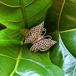 1972 Avon Brooch Pin